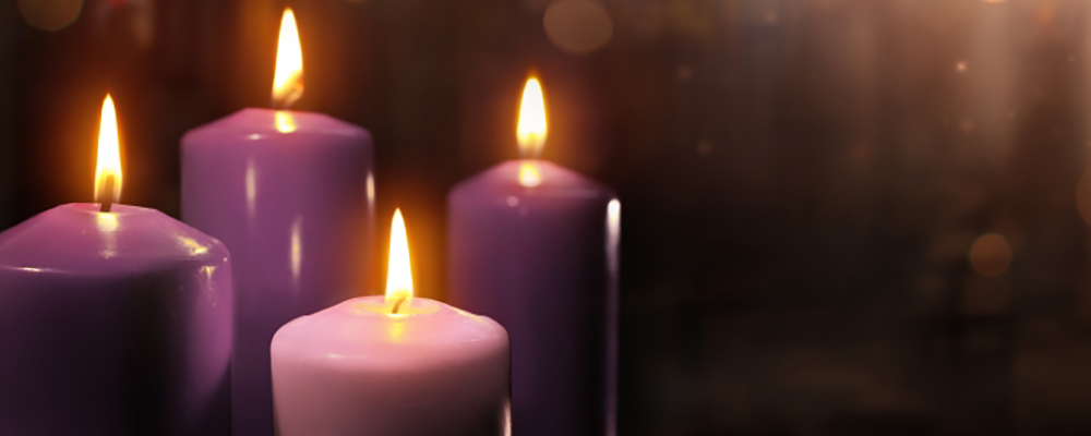  Advent wreath with candles