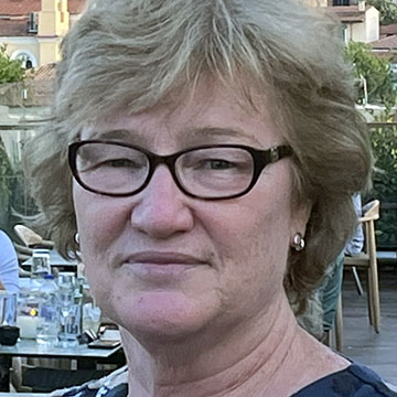 Photo of Dr. Christine Armatas